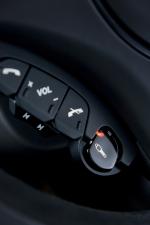 Aston Martin Vanquish 2012 года (UK)